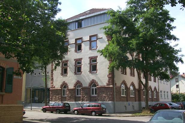 Datei:Ansichten Mittelstadt Olgastrasse Versorgungsamt Versorgungsamt 29.08.2001 01.jpg