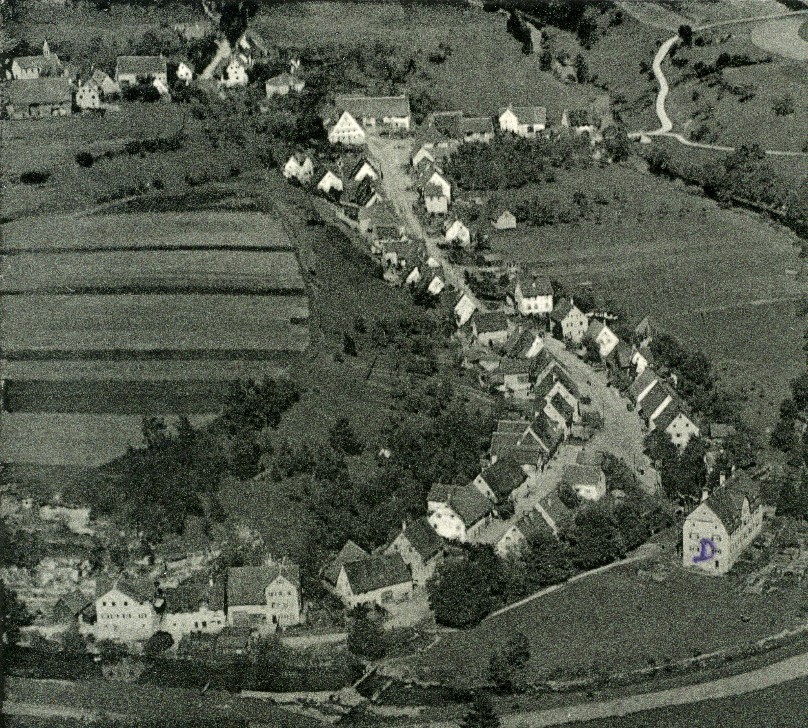 Ansichten Luftbilder 1950 Buehlingen LuftbildBuehlingen um 1950 02.jpg