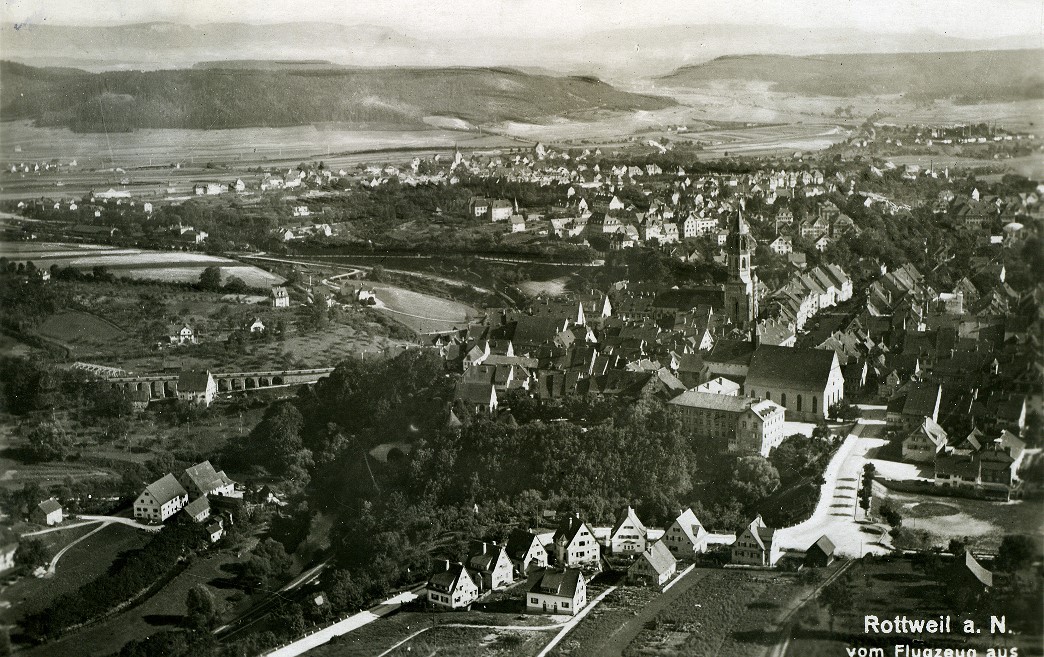 Ansichten Luftbilder 1920 Um1925 LuftbildRottweil um 1925 01.jpg