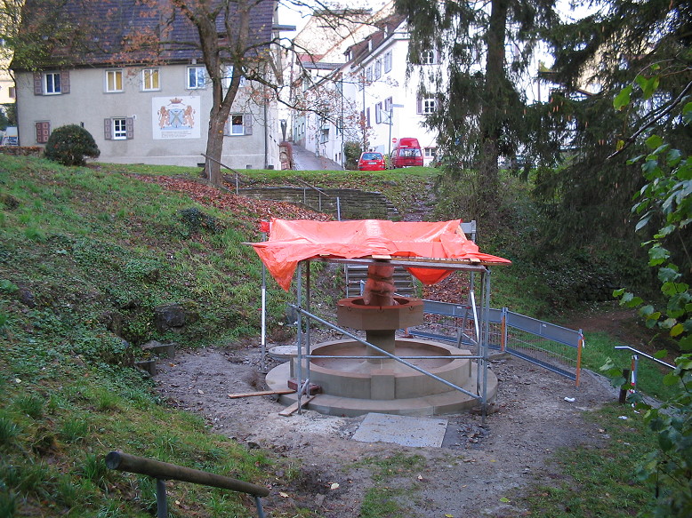 Typisch rottweil Brunnen BrunnenStadtgraben November2006 2006.11.12 BrunnenStadtgraben 12.11.2006 02.jpg