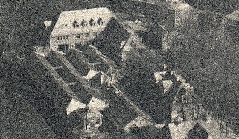 Datei:Ansichten GewerbeparkNeckartal Um1935 UmZwirnerei Pulverfabrik Um 1935 Um Zwirnerei 01.jpg
