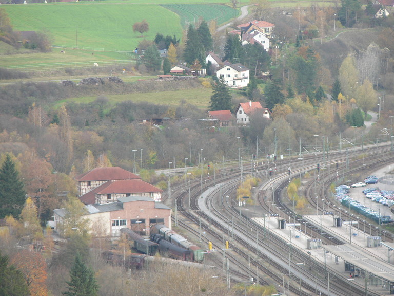 Ansichten Mittelstadt Gebaeude Bahnhof Oktober2005 Bahnhof 31.10.2005 02.jpg