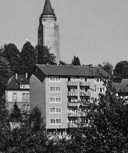 Datei:Ansichten Weststadt SchrambergerStrasse SchrambergerStrasse 15 Um1970 SchrambergerStrasse Um 1970 01.jpg