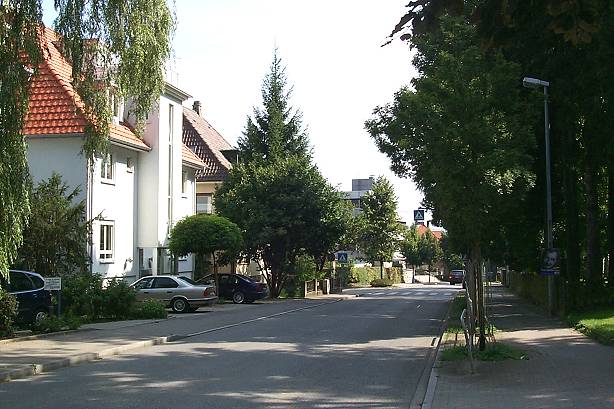 Datei:Ansichten Mittelstadt Marxstrasse August2002 Marxstrasse 23.08.2002 05.JPG