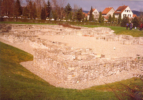 Datei:Ansichten Mittelstadt Nikolausfeld Roemerbad 1984 Roemerbad 1984 01.jpg