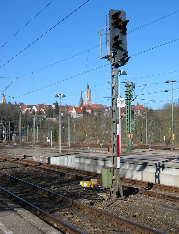 Ansichten Mittelstadt Gebaeude Bahnhof Maerz2007 Bahnhof 04.03.2007 08.jpg