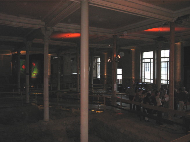 Datei:Ansichten Innenstadt Gebaeude Kapuzinerkloster Innen KapuzinerInnen 15.07.2005 03.jpg