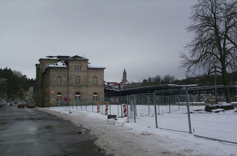 Datei:Ansichten Mittelstadt Gebaeude Bahnhof Gueterschuppen Februar2003 Gueterschuppen 09.02.2003 06.jpg