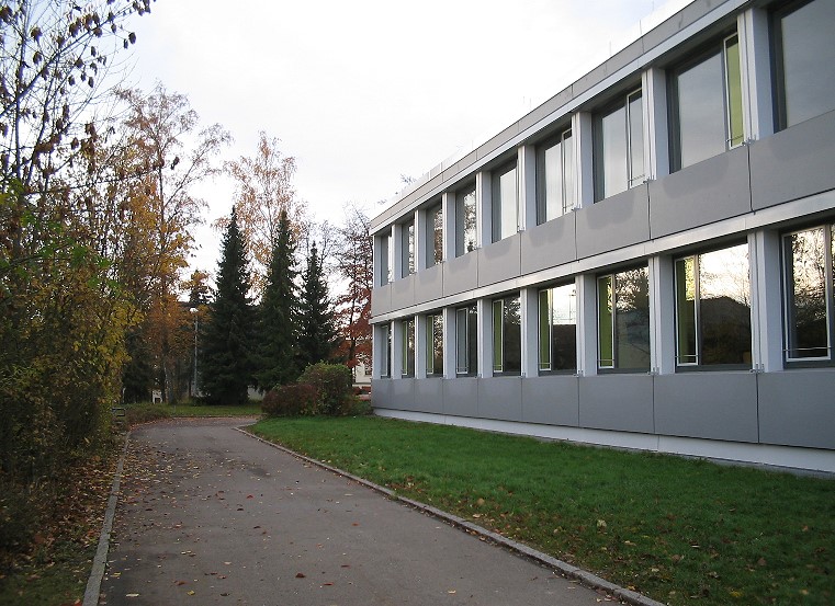 Ansichten Mittelstadt Heerstrasse Realschule November2006 Realschule 19.11.2006 03.jpg