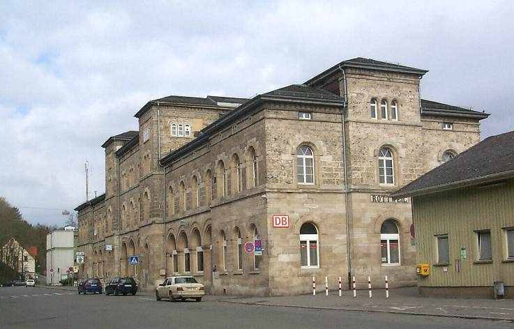 Ansichten Mittelstadt Gebaeude Bahnhof Bahnhof 13.04.2001 01.jpg