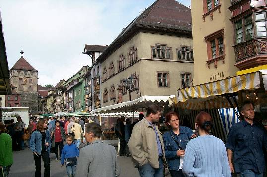Datei:Ansichten Innenstadt ObereHauptstrasse Wochenmarkt Wochenmarkt 13.05.2000 02.JPG