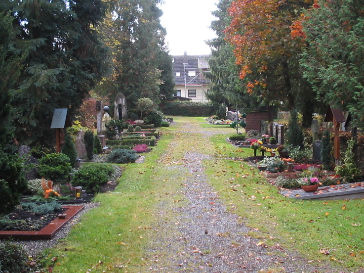 Ansichten Altstadt Gebaeude Friedhof FriedhofAltstadt 22.10.2005 08.jpg