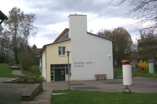 Ansichten Mittelstadt Lorenz-Bock-Strasse Konrad-Witz-Schule Konrad-Witz-Schule 13.04.2001 04.jpg