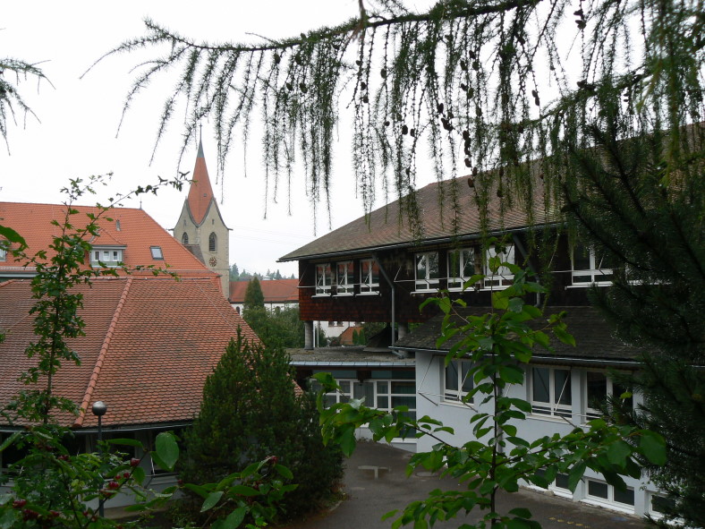 Datei:Ansichten Altstadt Roemerstrasse Roemerschule August2006 Roemerschule 06.08.2006 05.jpg