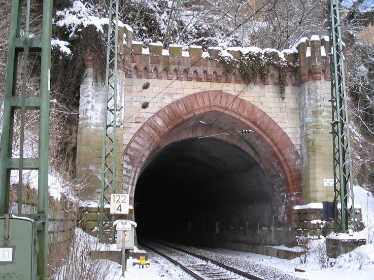 Datei:Ansichten InDerAu Ost-Au Au-Tunnel Au-Tunnel 20.02.2005 02.jpg