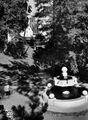Der Kugelbrunnen am Stadtgraben um das Jahr 1950