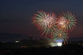 Volksfest Eroeffnung Feuerwerk Juni 2023 SDQH8014.jpg